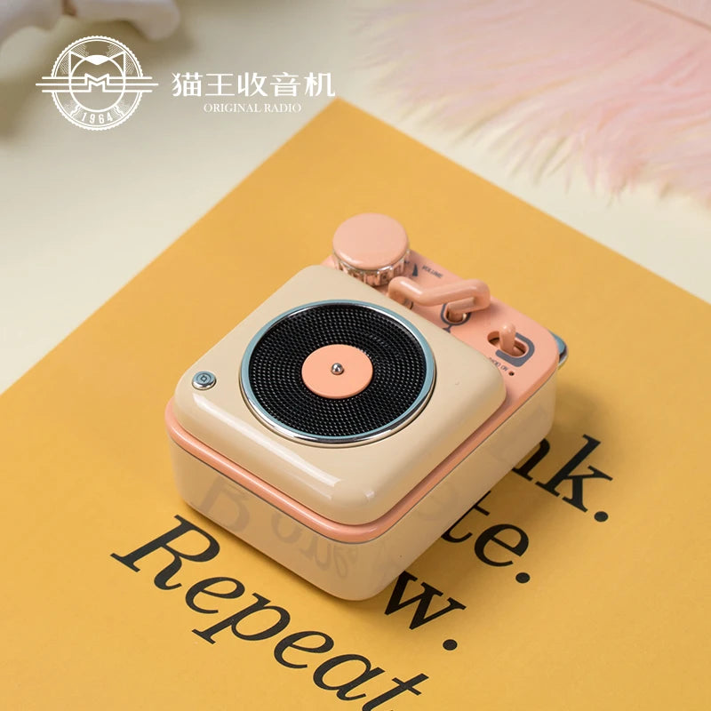 Retro Metal Pocket Phonograph Speaker