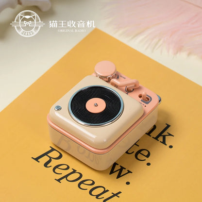 Retro Metal Pocket Phonograph Speaker