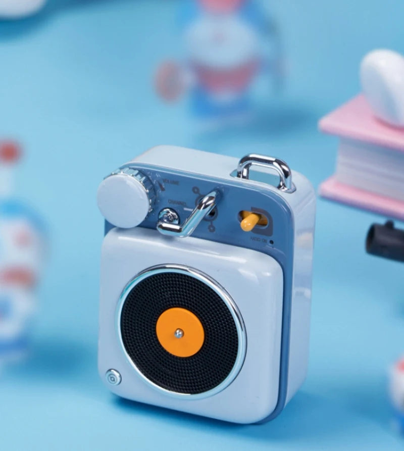 Retro Metal Pocket Phonograph Speaker