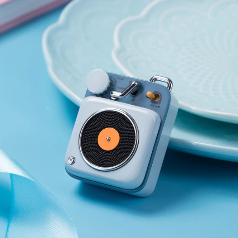 Retro Metal Pocket Phonograph Speaker