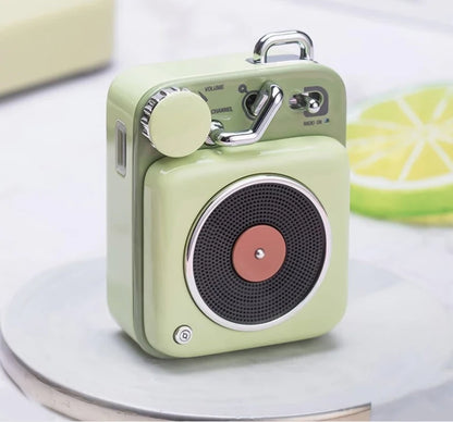 Retro Metal Pocket Phonograph Speaker